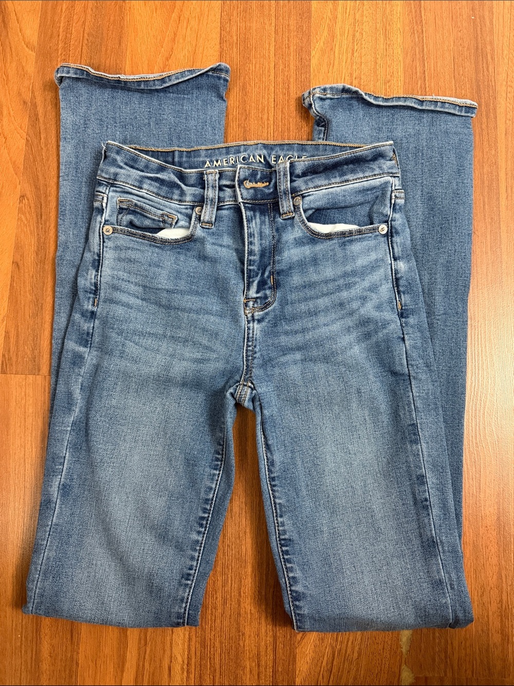 American Eagle Outfitters Women's Medium Blue Skinny-Kick Jeans